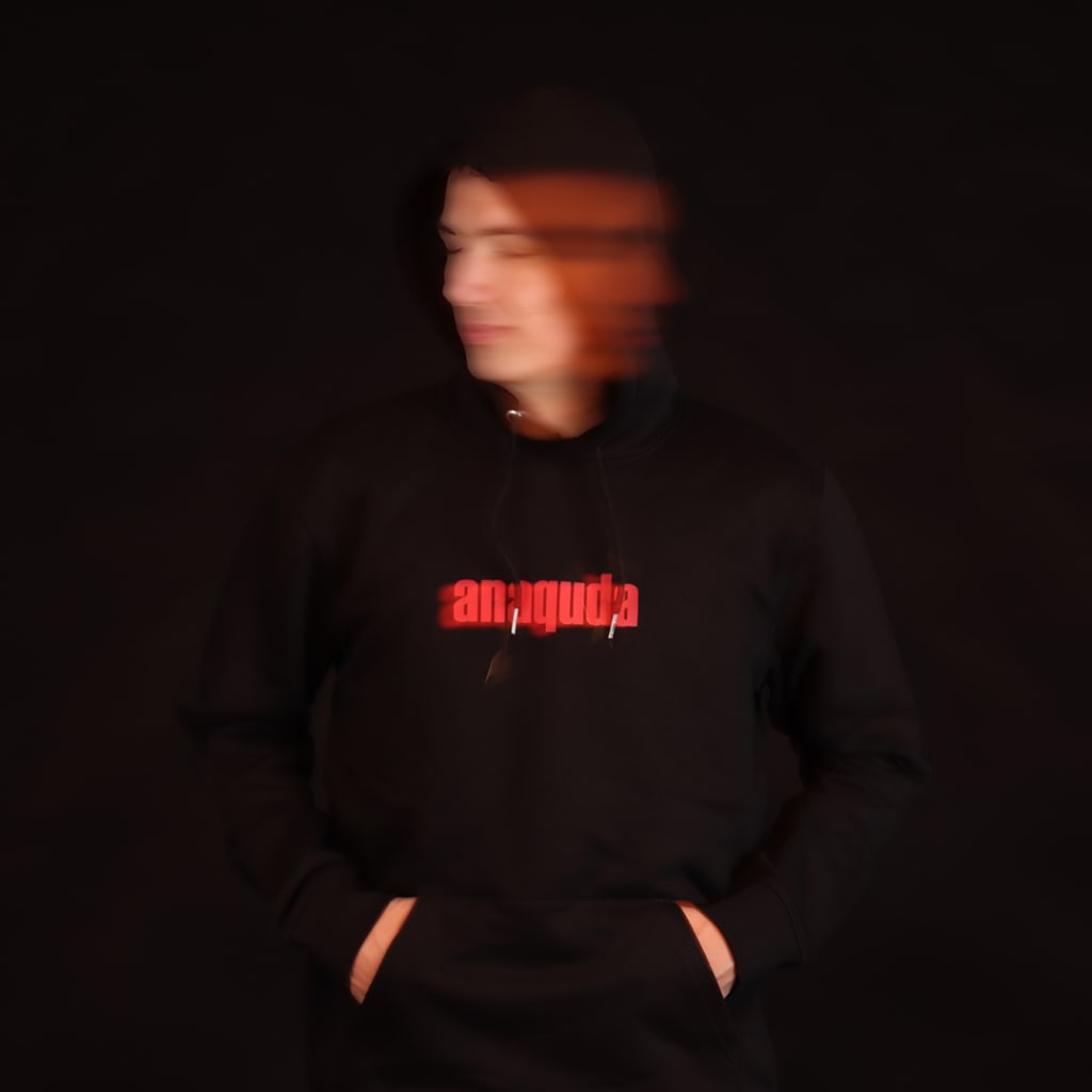 anaquda Hoodie